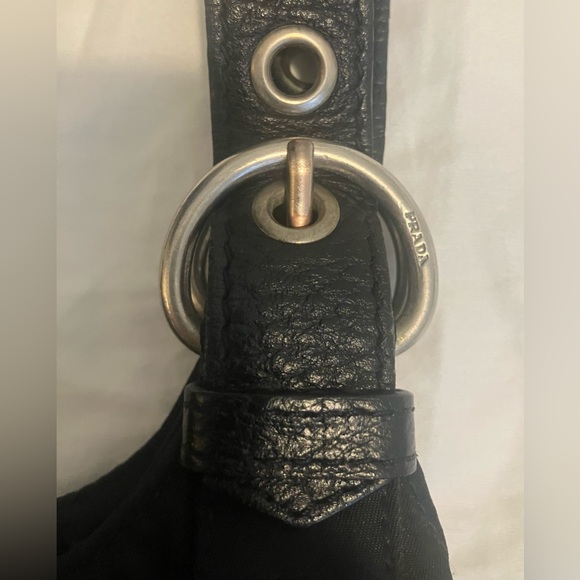 Authentic Prada Tessuto Nylon Shoulder Bag w/Leather handles. - Picture 7 of 9